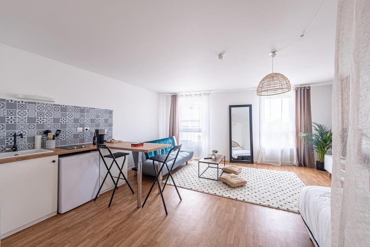 Studio Disneyland En 10 Min Paris 30 Min Монтеврен Экстерьер фото